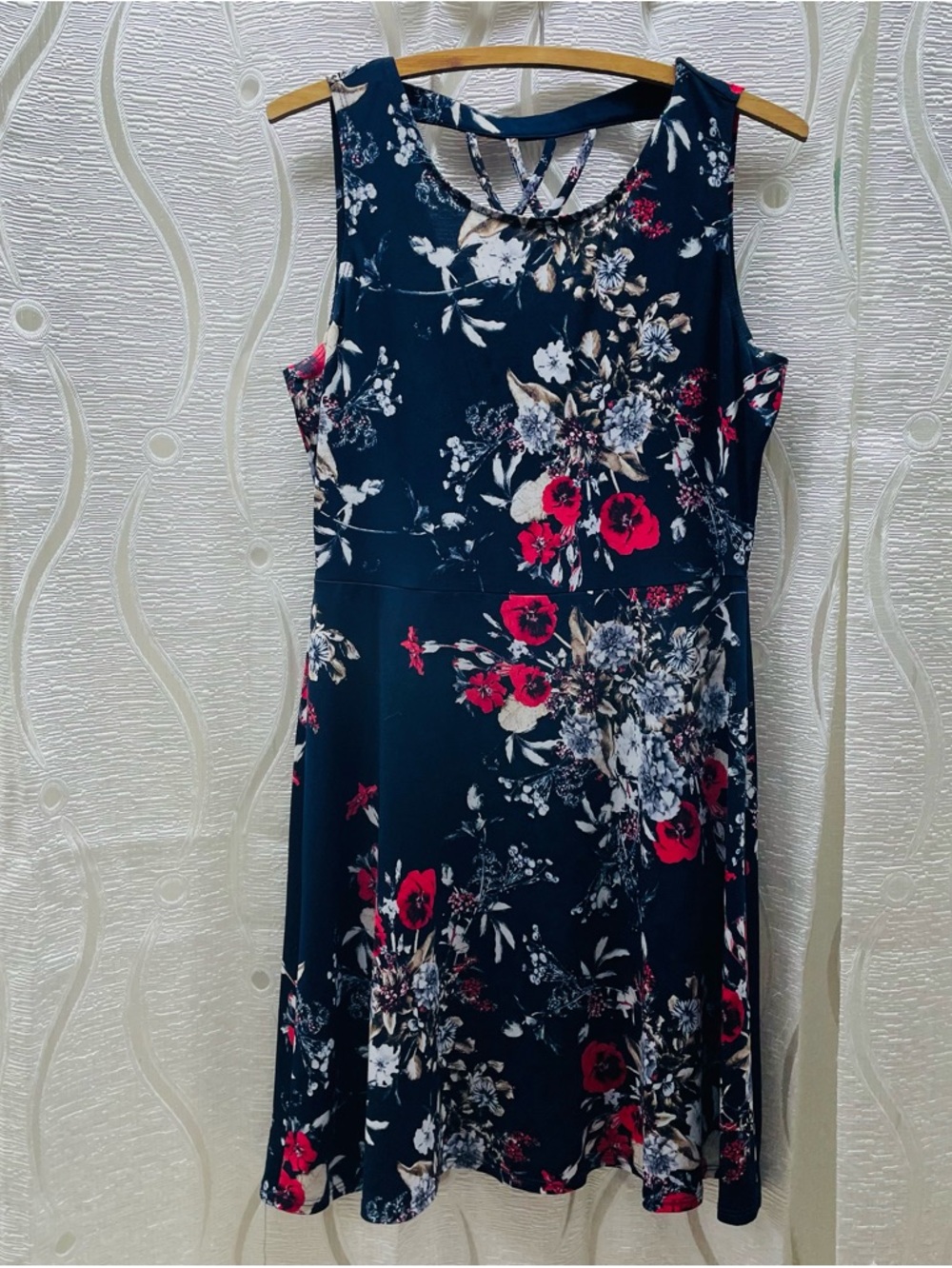 San Francisco Floral Fit Flare Dress Womens Size‎ M Navy Blue Strappy Back